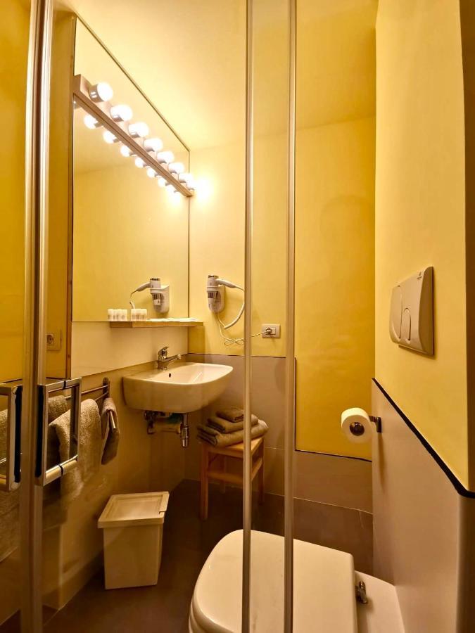 Red Carpet Rooms Bari Exterior foto