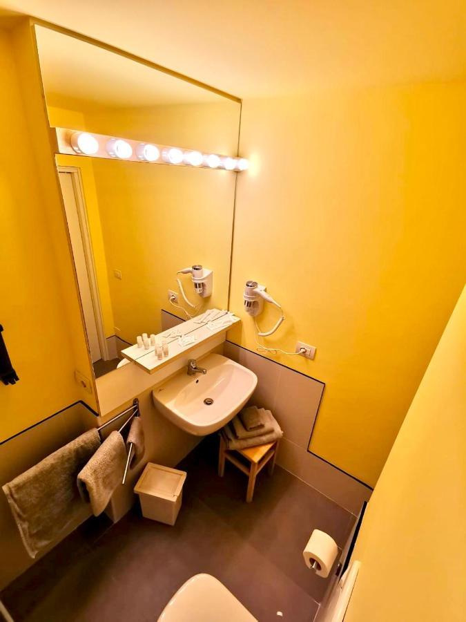 Red Carpet Rooms Bari Exterior foto