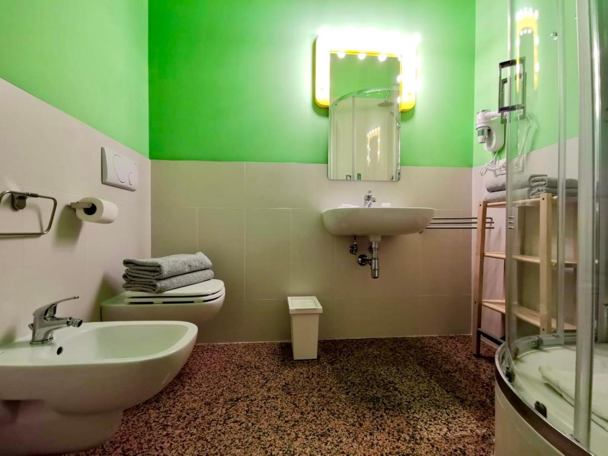 Red Carpet Rooms Bari Exterior foto
